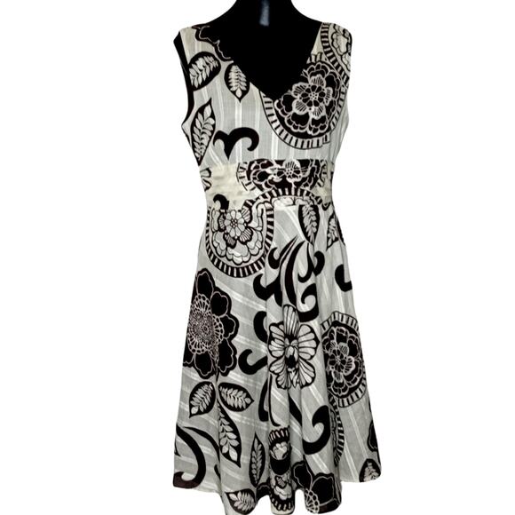 Robbie Bee Dresses & Skirts - Robbie Bee Vintage Fit & Flare Dress - Size 10